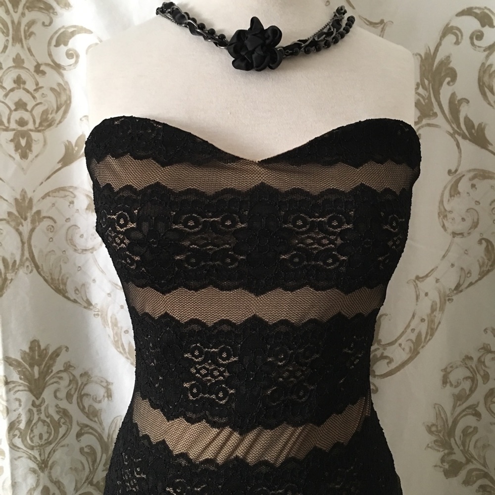 Strapless dress